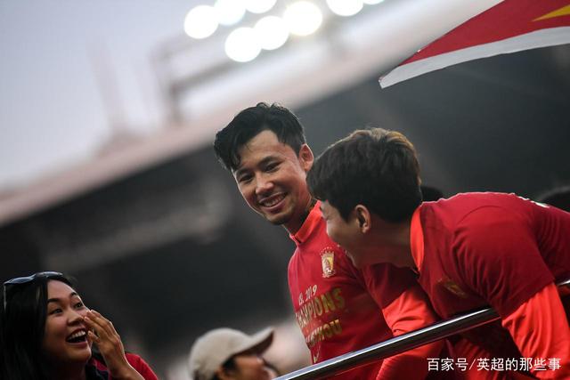 爱游戏在线-切尔西客场大胜，榜首只差一步