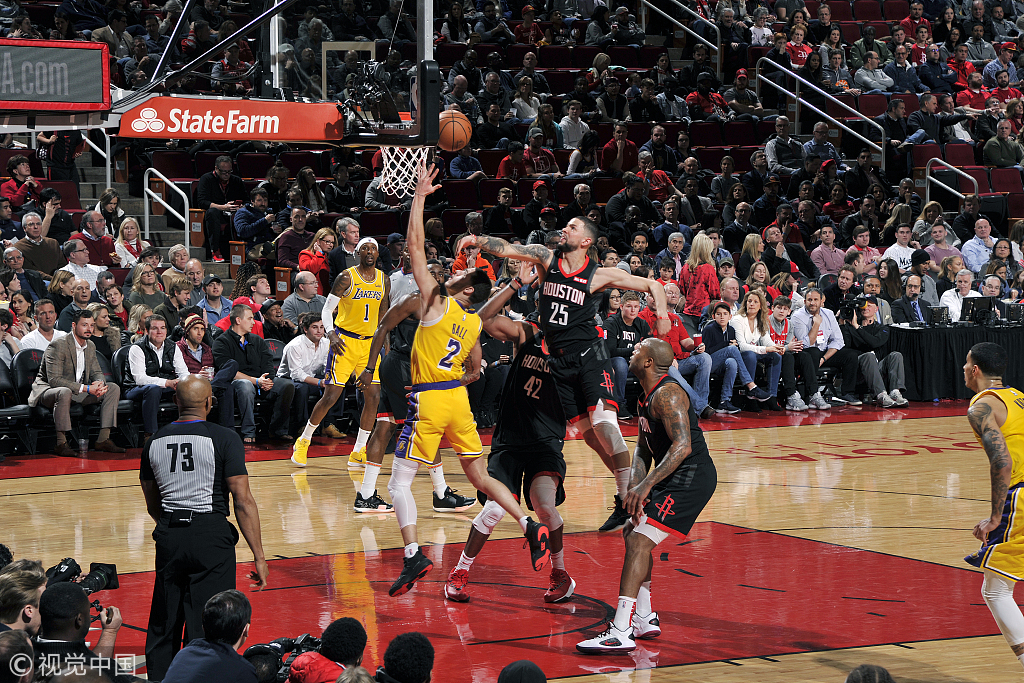 湖人不敌活塞，战绩雪上加霜