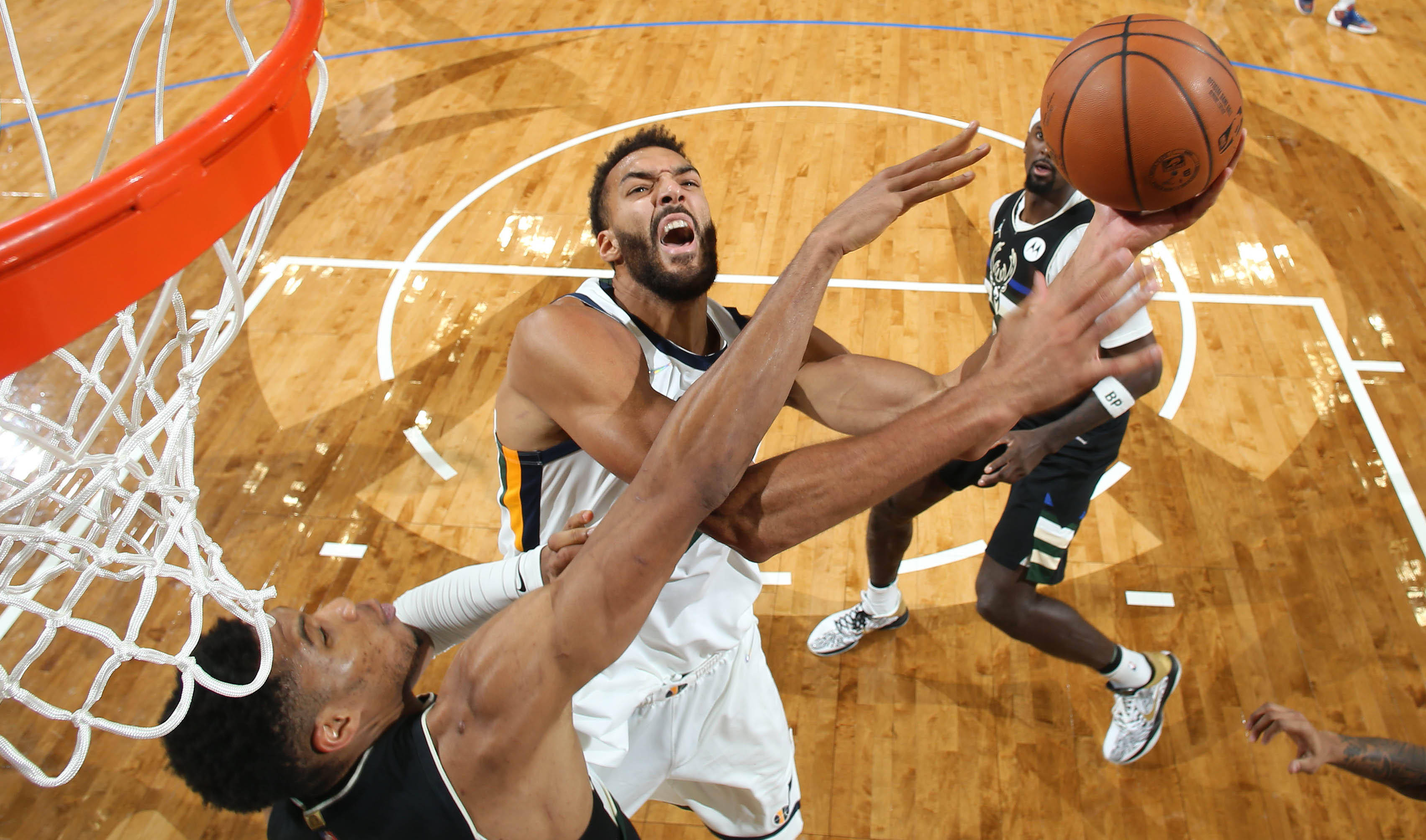 爱游戏网页版入口-包含爵士不敌奇才，戈贝尔全场20+15的词条