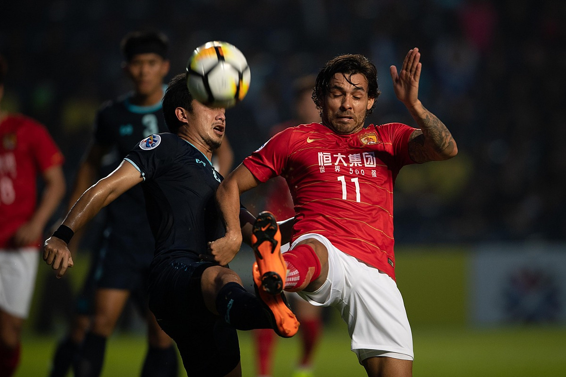 爱游戏网页版登录入口-球迷们热议！一场重要足球比赛备受瞩目